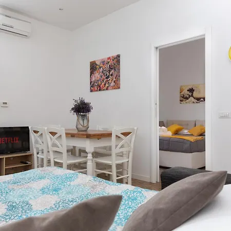 Artstay Exclusive Near Train Metro, Parking Διαμέρισμα *
