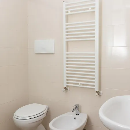 Διαμέρισμα Artstay Exclusive Near Train Metro, Parking